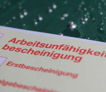 Überblick zur neuen elektronischen Arbeitsunfähigkeitsbescheinigung („eAU“) aus arbeitsrechtlicher Sicht