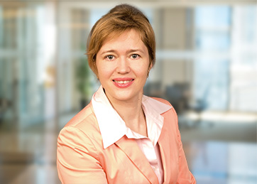 Dr. Olga Engelking, Lawyer | Notary <br> Certified international <br> commercial law specialist